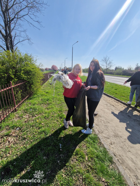 Sprzątali dla Polski i zatroszczyli się o nadgoplańskie osiedla