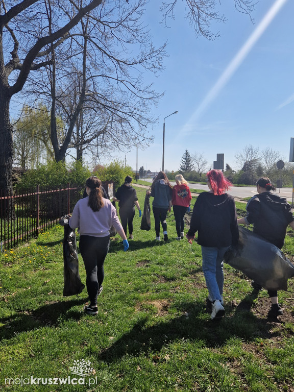 Sprzątali dla Polski i zatroszczyli się o nadgoplańskie osiedla