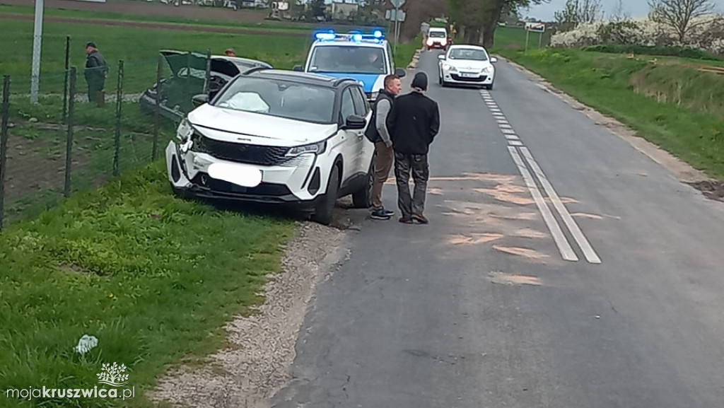 W Łojewie zderzyły się dwa auta osobowe