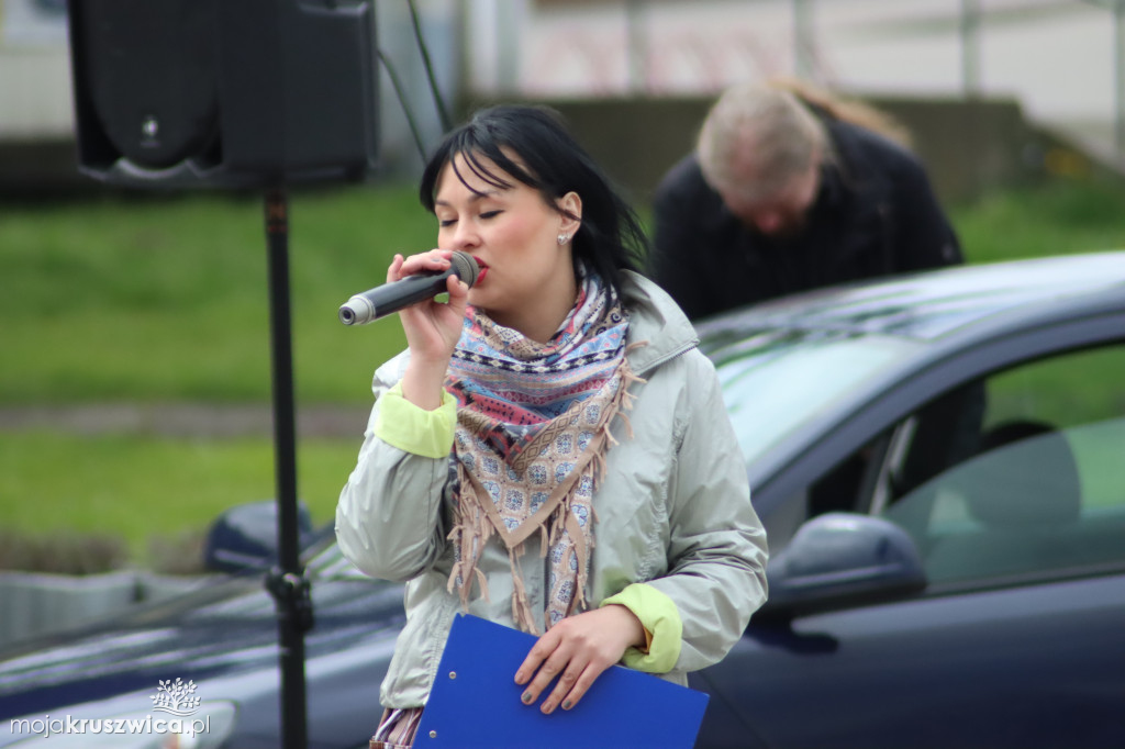  Dachowanie auta, pierwsza pomoc i Piastowski Rajd w Kruszwicy [ZDJĘCIA]