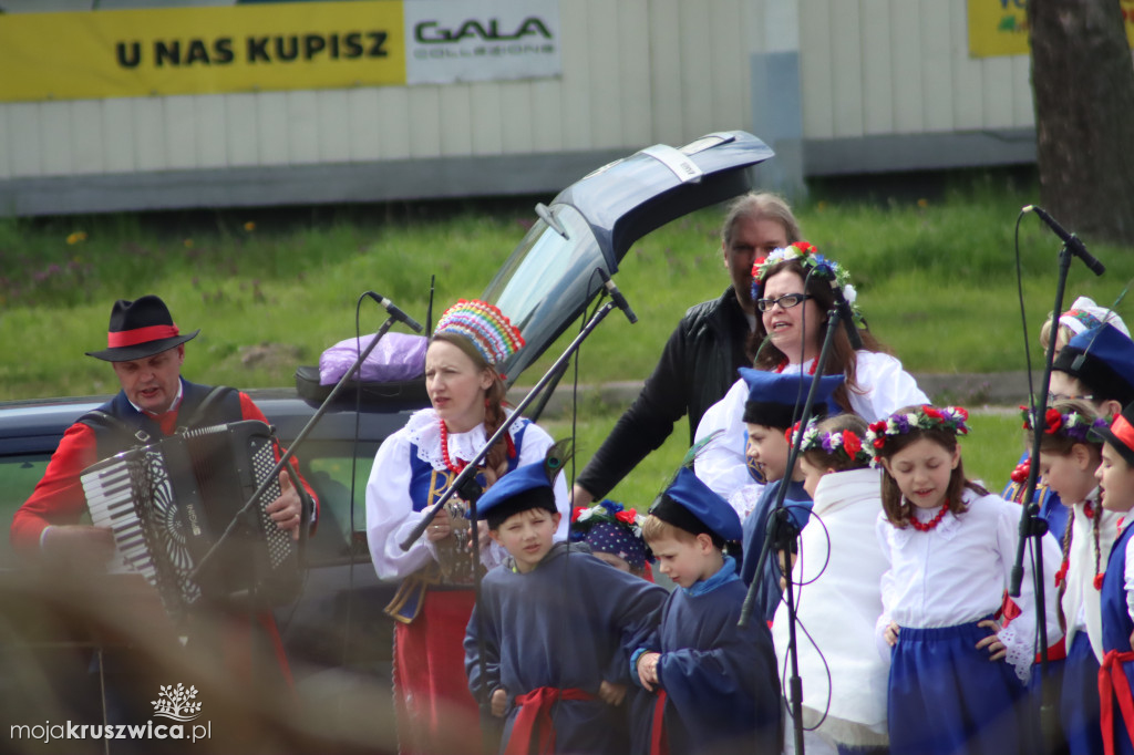  Dachowanie auta, pierwsza pomoc i Piastowski Rajd w Kruszwicy [ZDJĘCIA]