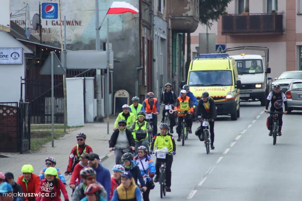  Dachowanie auta, pierwsza pomoc i Piastowski Rajd w Kruszwicy [ZDJĘCIA]