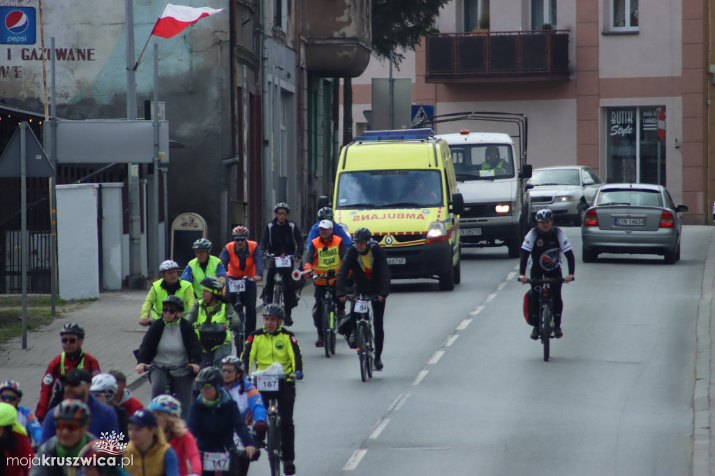  Dachowanie auta, pierwsza pomoc i Piastowski Rajd w Kruszwicy [ZDJĘCIA]