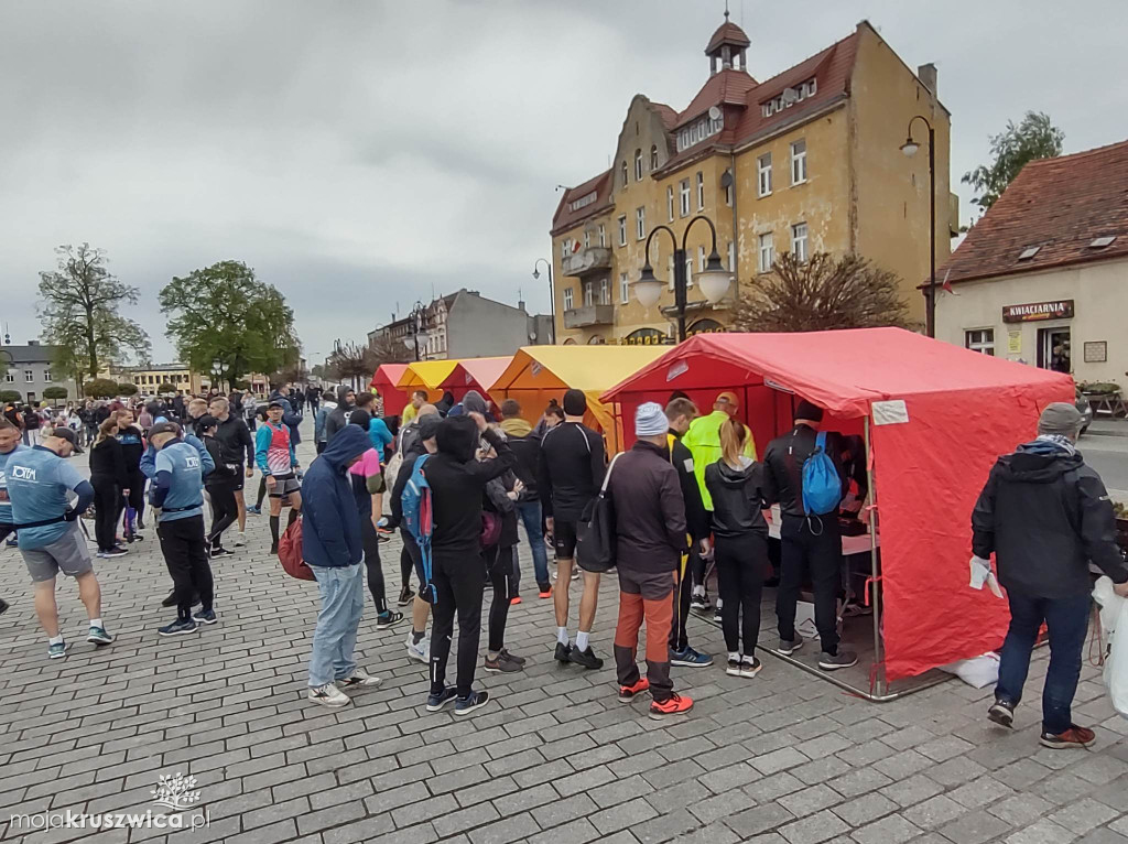 Dziś XIV Bieg Piastowski. W Kruszwicy trwają ostatnie przygotowania! [LIVE, FOTO]