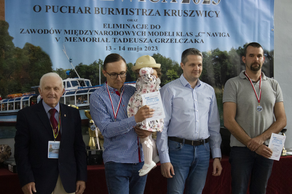 Kruszwica gości Ogólnopolski Konkurs Modeli Kartonowych [ZDJĘCIA]