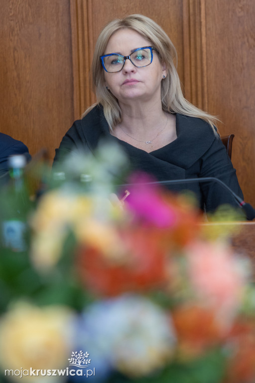 Wotum zaufania i absolutorium dla zarządu województwa