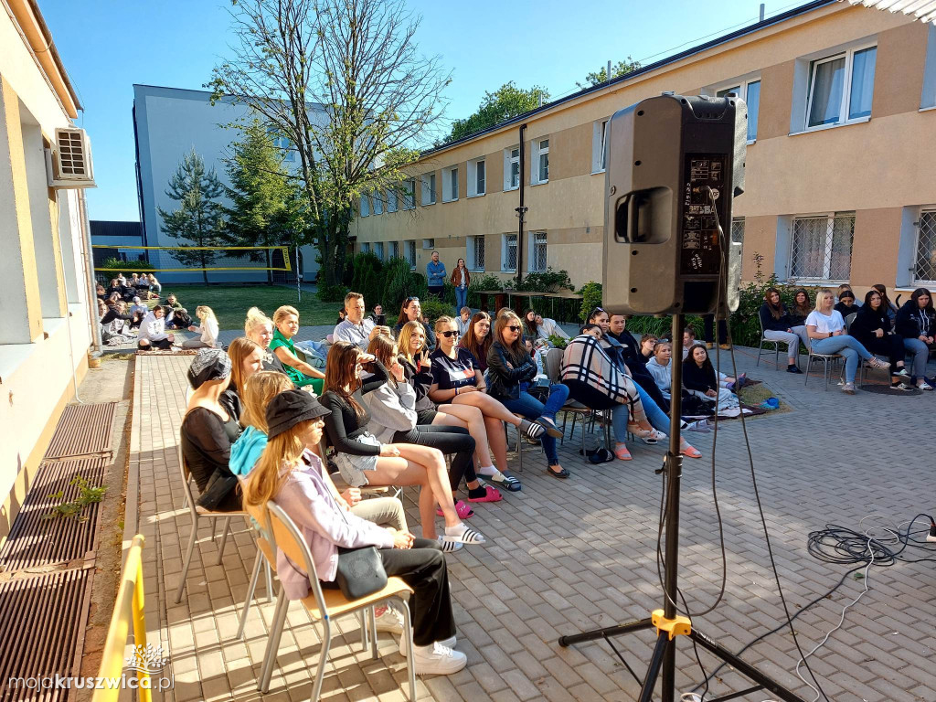 XV-lecie Młodzieżowego Ośrodka Wychowawczego im. Polskich Olimpijczyków w Kruszwicy 