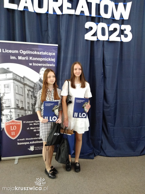 Sukcesy Julii Kamińskiej i Nikoli Kubackiej w Wojewódzkim Konkursie Biologicznym