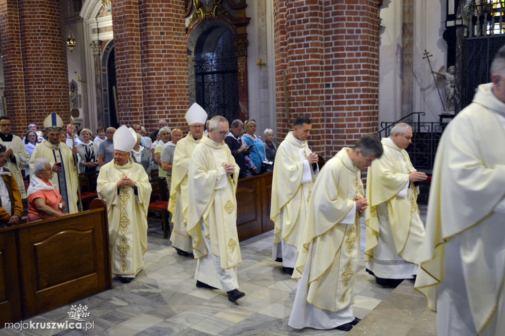 Piaski. Ksiądz Paweł Błochowiak obchodził jubileusz swojego kapłaństwa [FOTO]