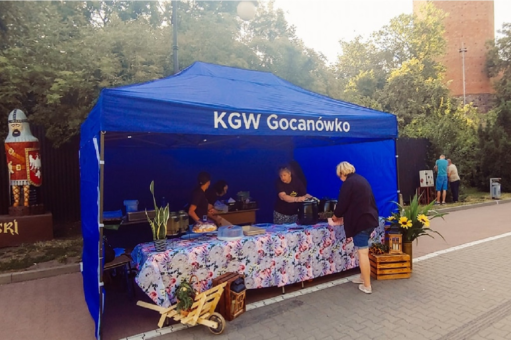 Dziś Nowalijkowy Jarmark. Pierwsze stoiska są już w Kruszwicy
