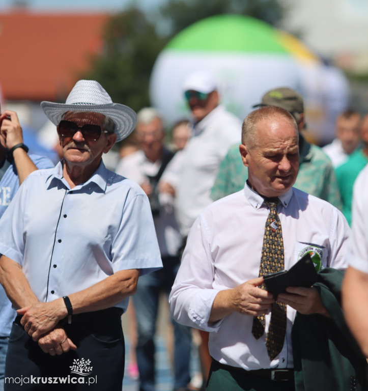 NASZ PATRONAT: W Kruszwicy rozpoczął się Jarmark Nowalijkowy [ZDJĘCIA]