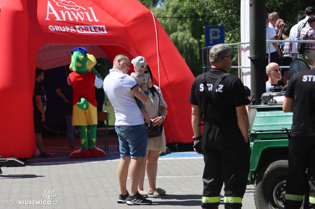 NASZ PATRONAT: W Kruszwicy rozpoczął się Jarmark Nowalijkowy [ZDJĘCIA]