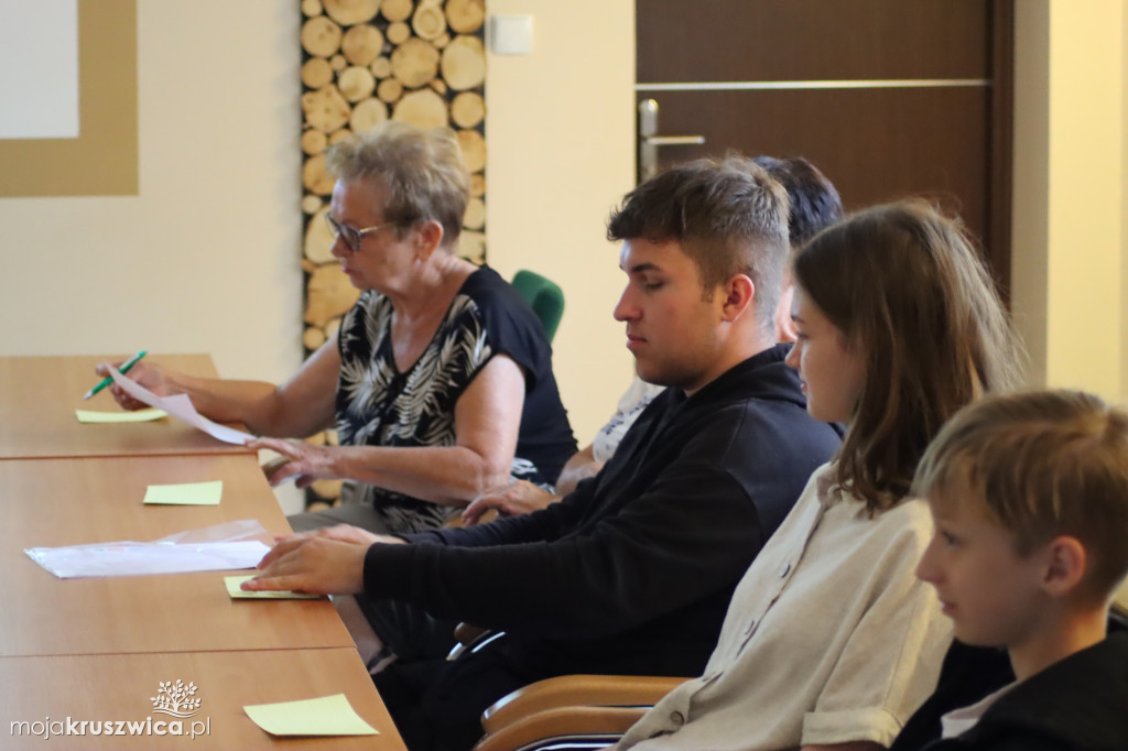 Uczestnicy projektu realizowanego Stowarzyszenia Amicus wzięli udział w debacie