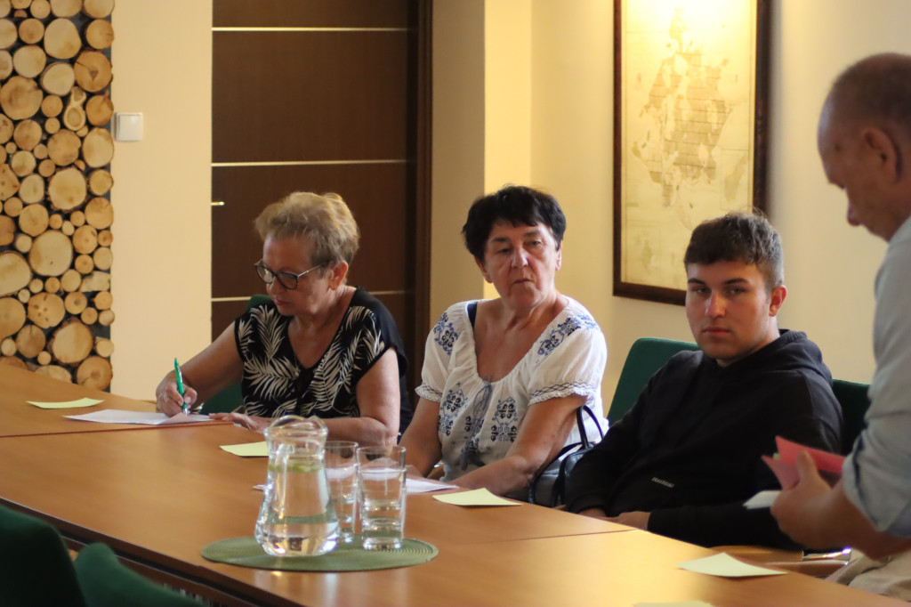 Uczestnicy projektu realizowanego Stowarzyszenia Amicus wzięli udział w debacie
