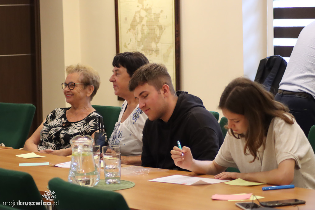 Uczestnicy projektu realizowanego Stowarzyszenia Amicus wzięli udział w debacie