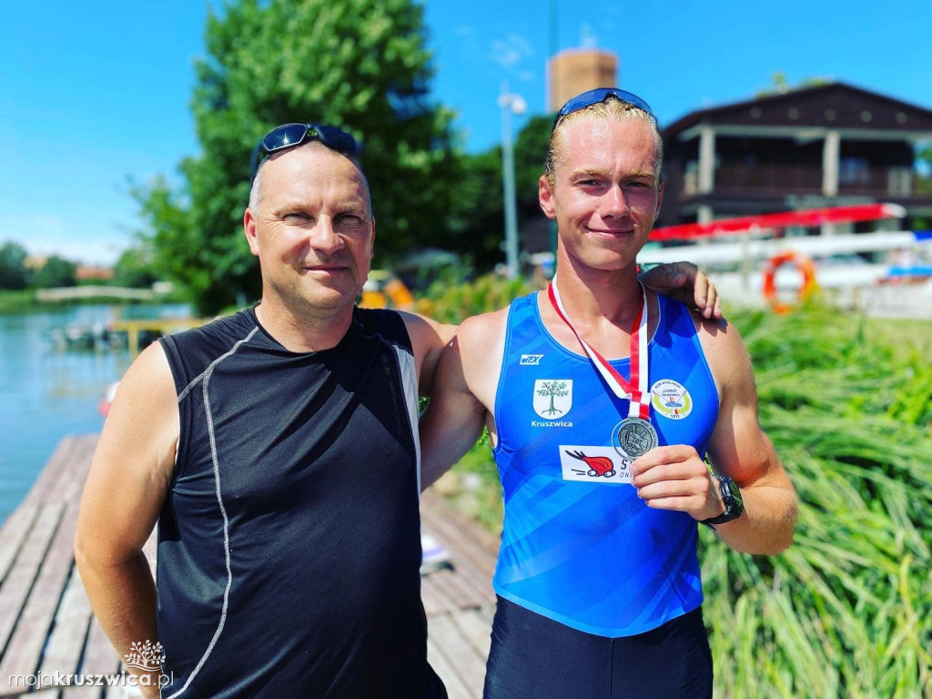 Wioślarskie zmagania. Kamil Sieradzki zdobył II miejsce w jedynce juniorów