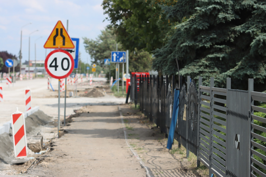 Trwa budowa rond i remont mostu [FOTORELACJA, 22.07.2023]