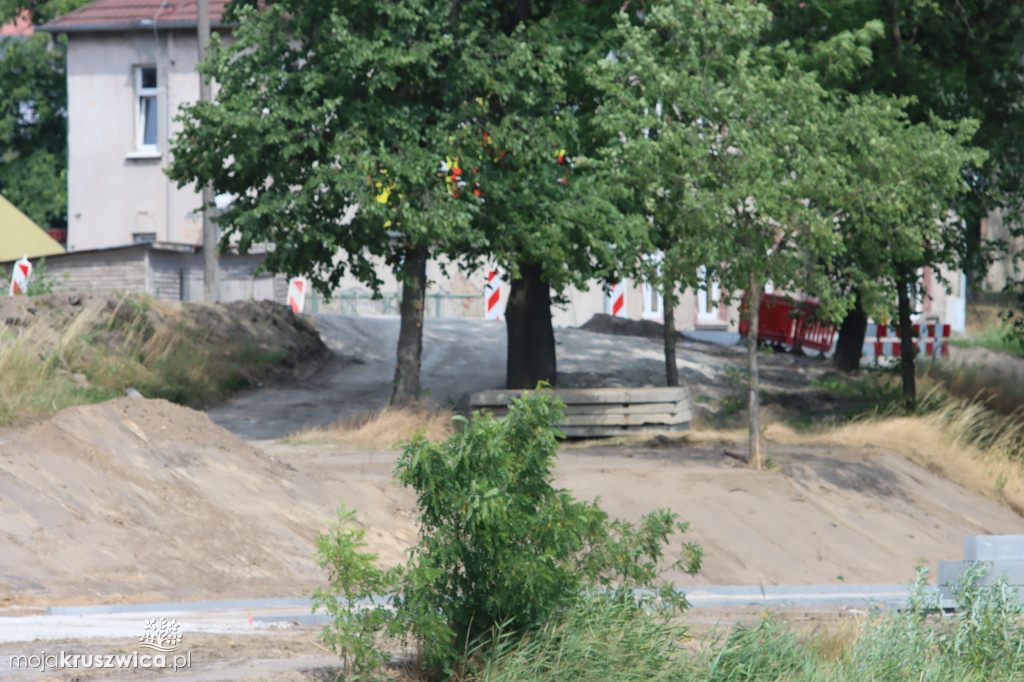 Trwa budowa rond i remont mostu [FOTORELACJA, 22.07.2023]