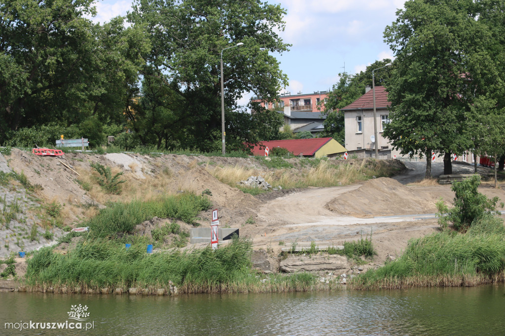 Trwa budowa rond i remont mostu [FOTORELACJA, 22.07.2023]