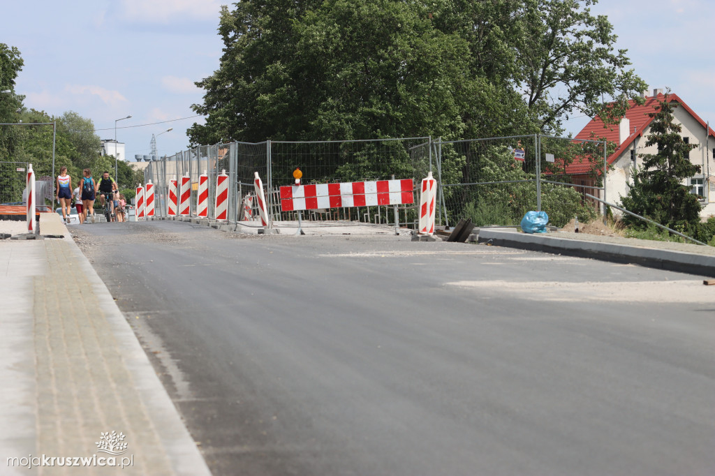Trwa budowa rond i remont mostu [FOTORELACJA, 22.07.2023]
