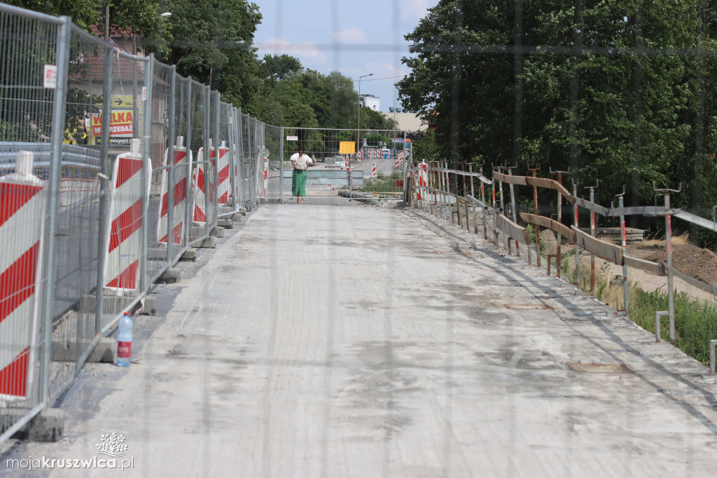 Trwa budowa rond i remont mostu [FOTORELACJA, 22.07.2023]