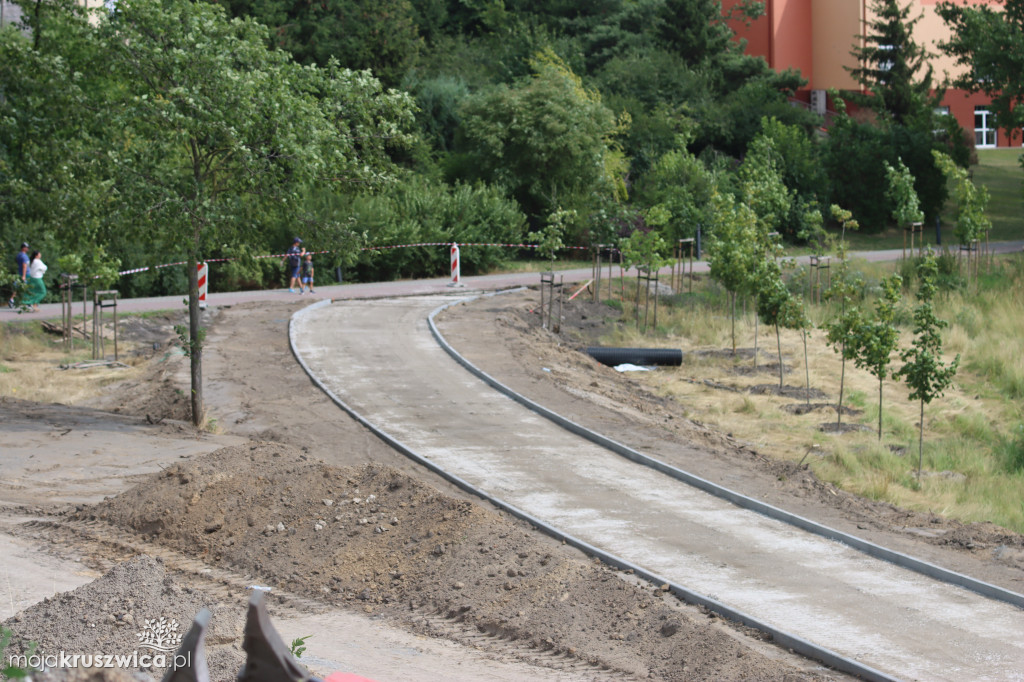 Trwa budowa rond i remont mostu [FOTORELACJA, 22.07.2023]