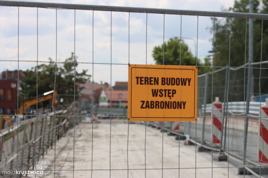 Trwa budowa rond i remont mostu [FOTORELACJA, 22.07.2023]