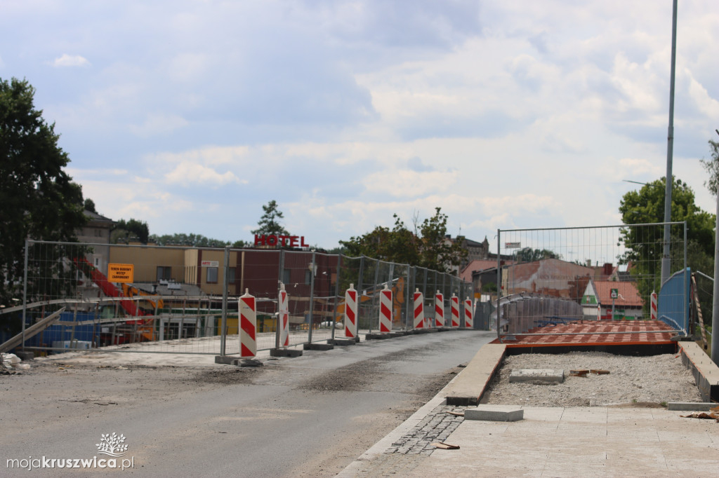 Trwa budowa rond i remont mostu [FOTORELACJA, 22.07.2023]
