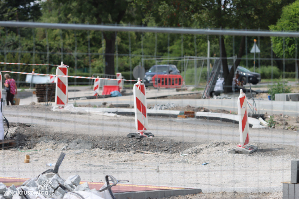Trwa budowa rond i remont mostu [FOTORELACJA, 22.07.2023]