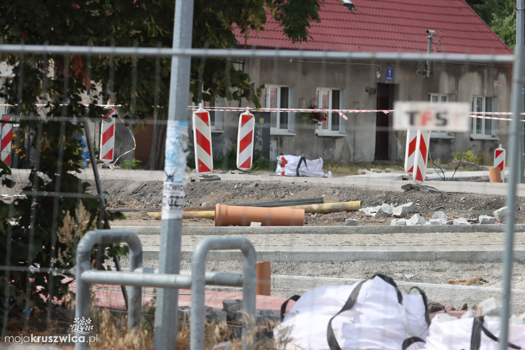 Trwa budowa rond i remont mostu [FOTORELACJA, 22.07.2023]