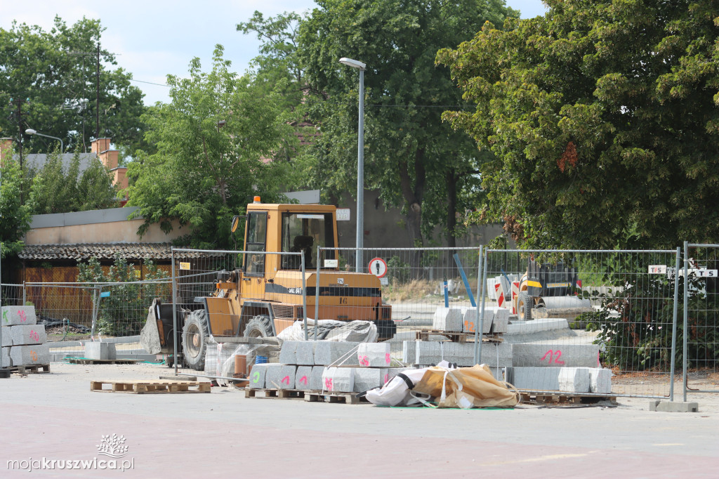 Trwa budowa rond i remont mostu [FOTORELACJA, 22.07.2023]