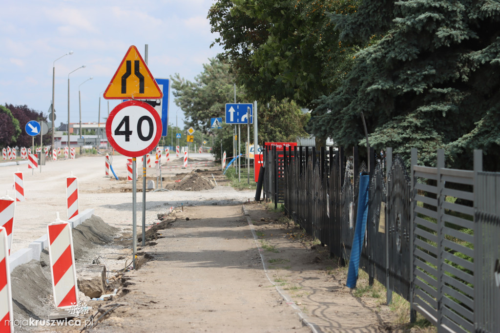 Trwa budowa rond i remont mostu [FOTORELACJA, 22.07.2023]