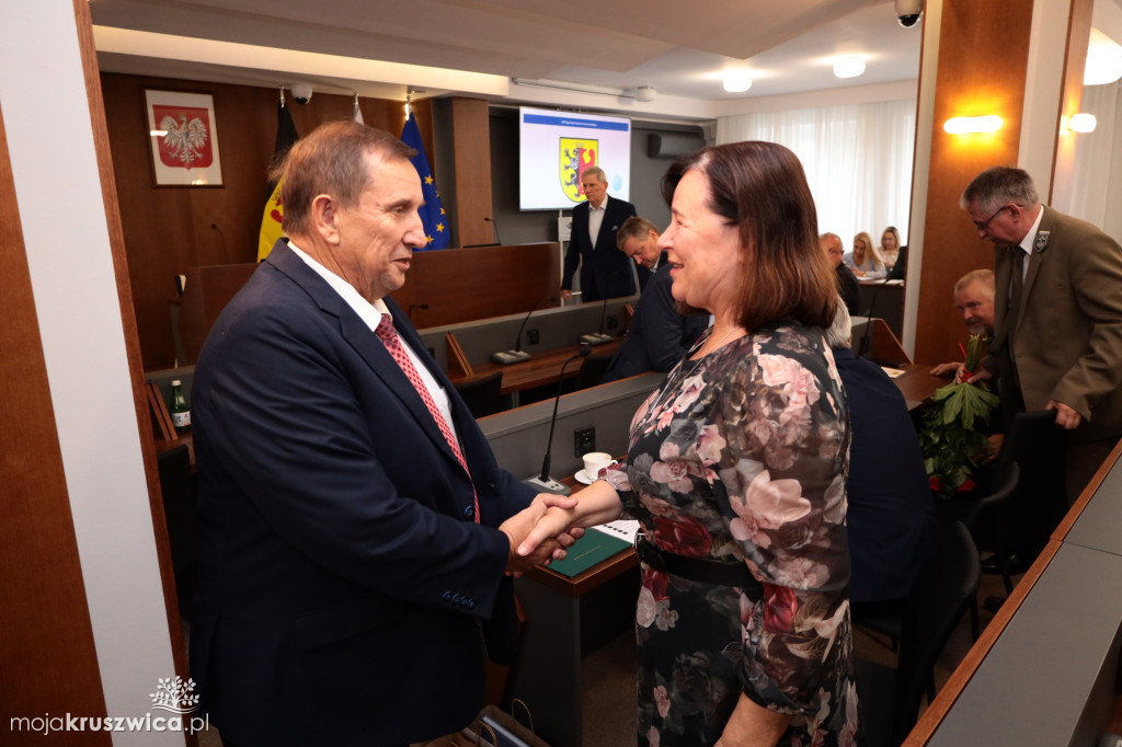 Nowa radna powiatu inowrocławskiego. Dziś ją powitano