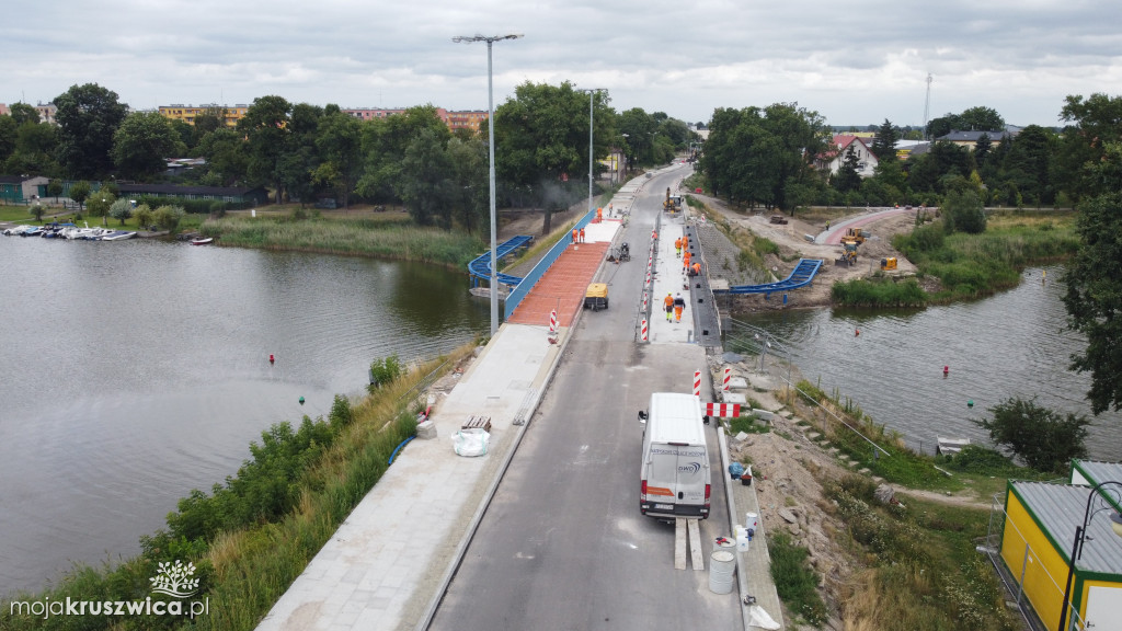 Nowy układ drogowy w Kruszwicy już widoczny [ZDJĘCIA]