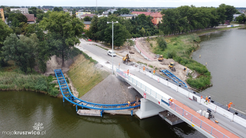 Nowy układ drogowy w Kruszwicy już widoczny [ZDJĘCIA]