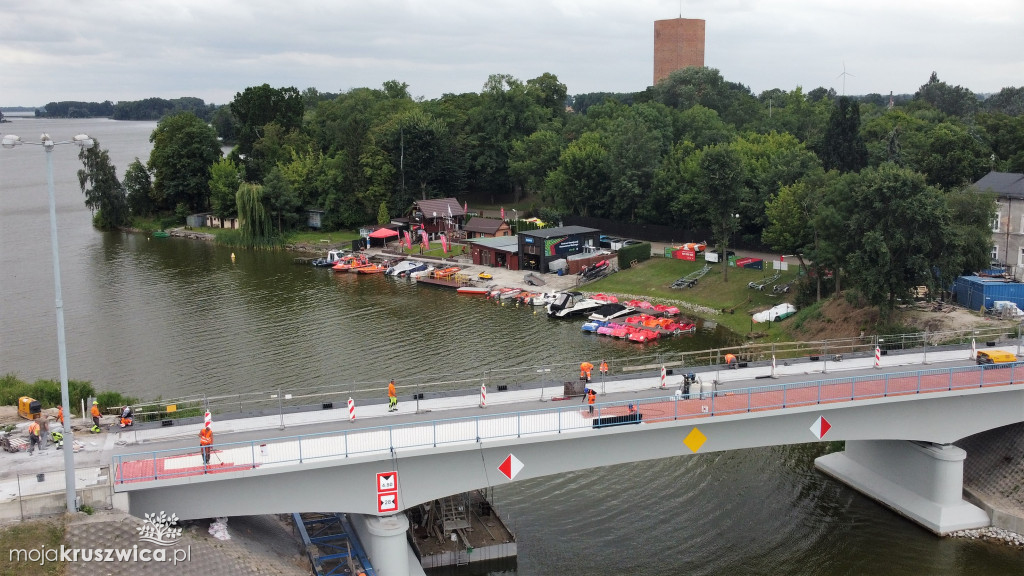 Nowy układ drogowy w Kruszwicy już widoczny [ZDJĘCIA]