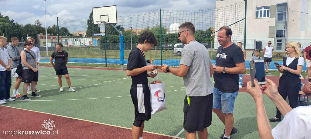NASZ PATRONAT: Na Zagoplu odbył się turniej koszykówki [WYNIKI+FINAŁY]