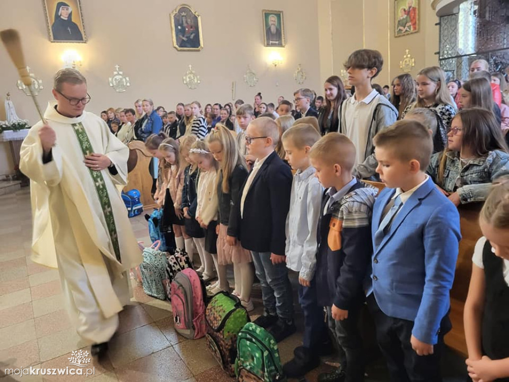 W Parafii św. Teresy od Dzieciątka Jezus witano nowy rok szkolny [ZDJĘCIA]