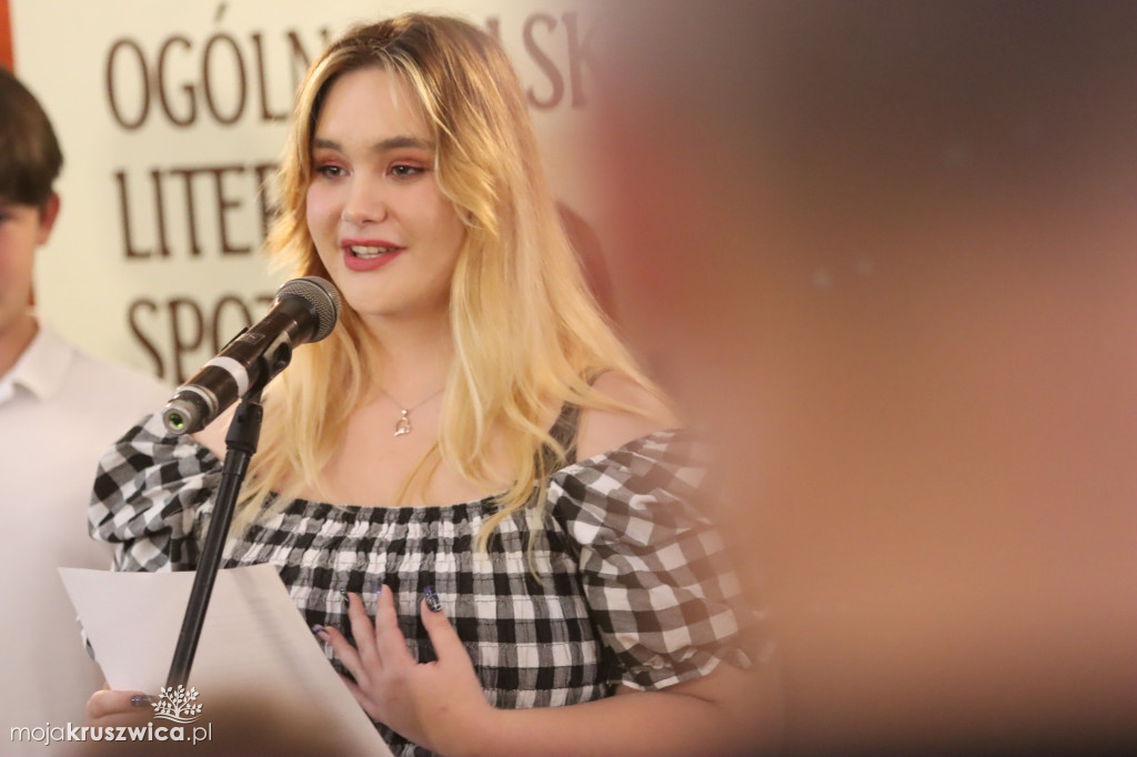 NASZ PATRONAT: Rośnie młode pokolenie poetów. Nagrodzono ich w Kobylnikach [FOTO]