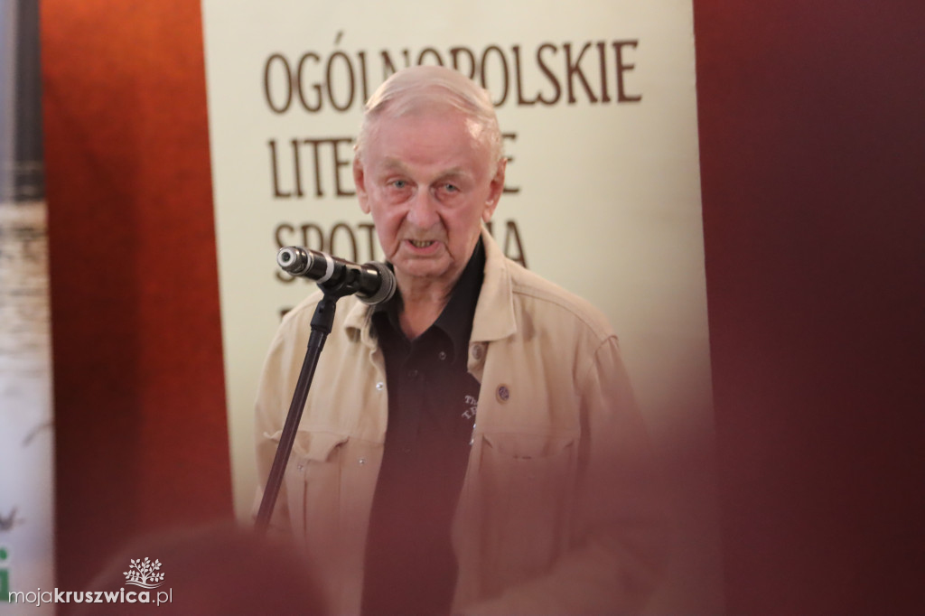 Poeci z nagrodami. Kto wygrał konkurs poetycki?