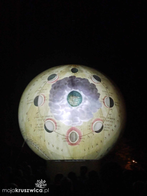 Na kruszwickim wzgórzu odbył się wieczór poezji połączony z astronomią [ZDJĘCIA]