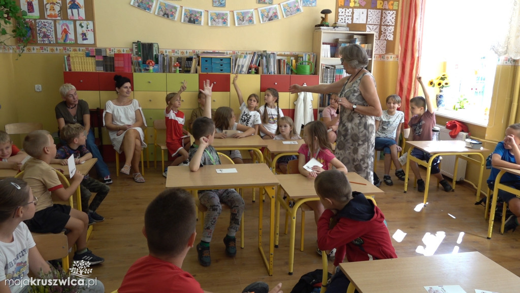 Kolejne placówki odwiedzone! Poeci w szkołach i przedszkolach