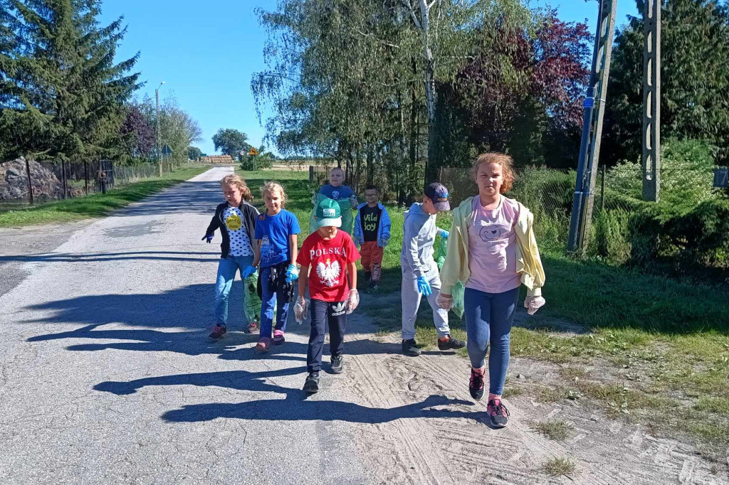 Rusinowo: Tak sprzątali świat [ZDJĘCIA]