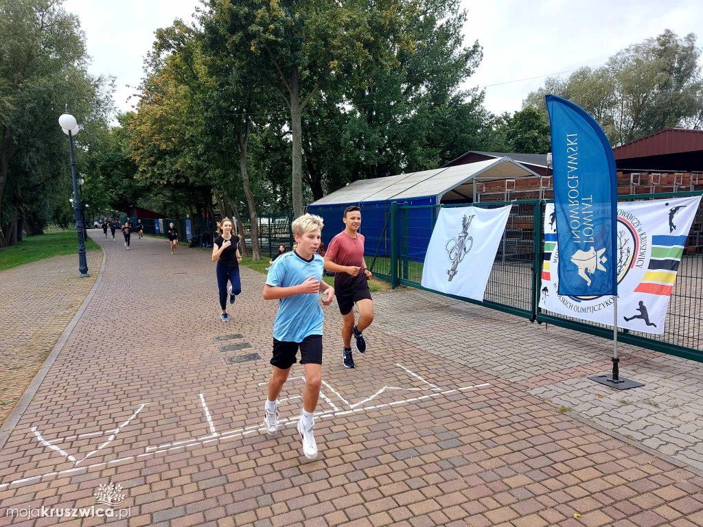 Bieg Fair Play PKOL w Kruszwicy pod Mysią Wieżą [ZDJĘCIA]