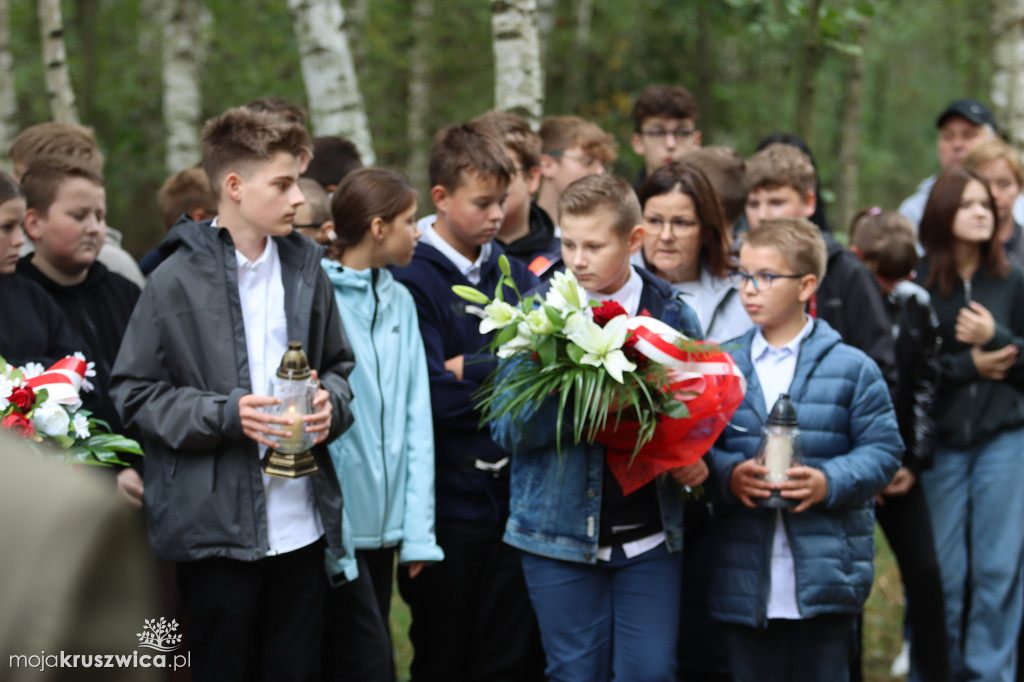 Rożniaty Uroczystości nad grobem zamordowanych 2023