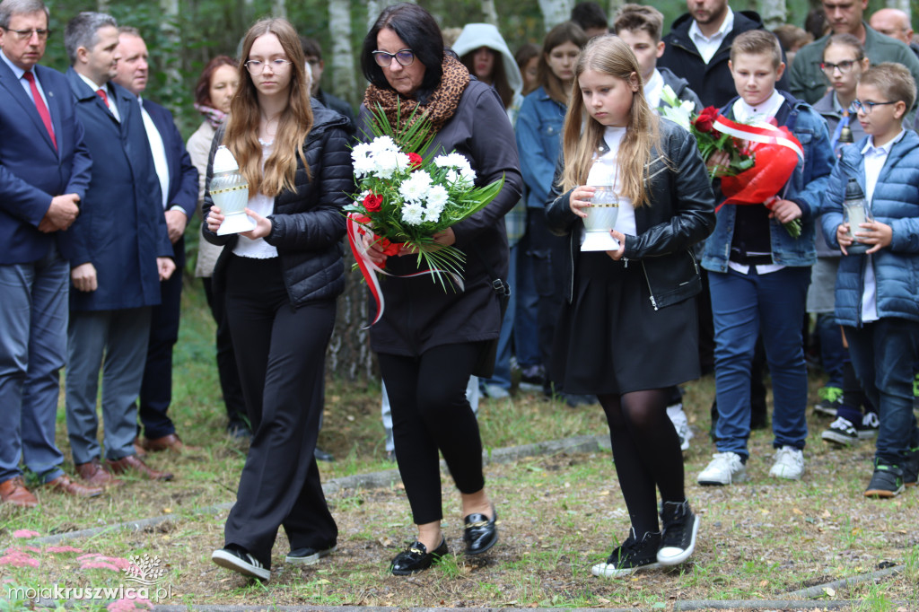 Rożniaty Uroczystości nad grobem zamordowanych 2023