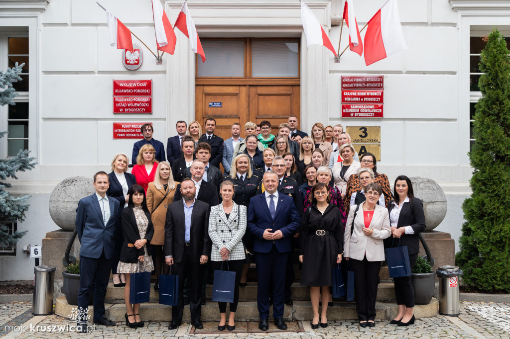 37 pracowników cywilnych PSP odznaczonych! [ZDJĘCIA]