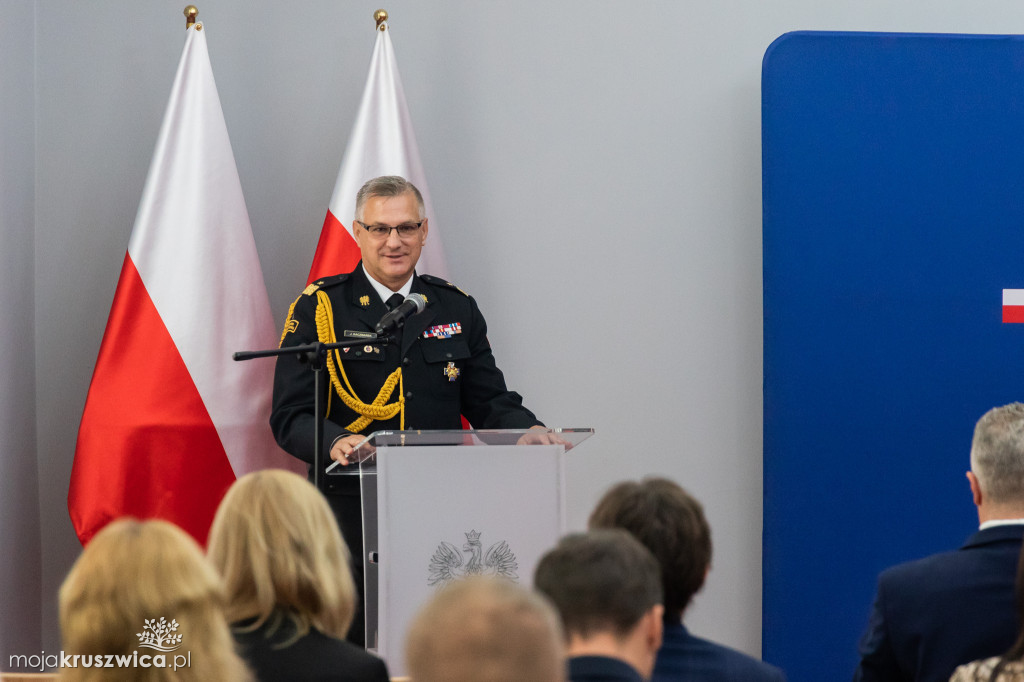 37 pracowników cywilnych PSP odznaczonych! [ZDJĘCIA]