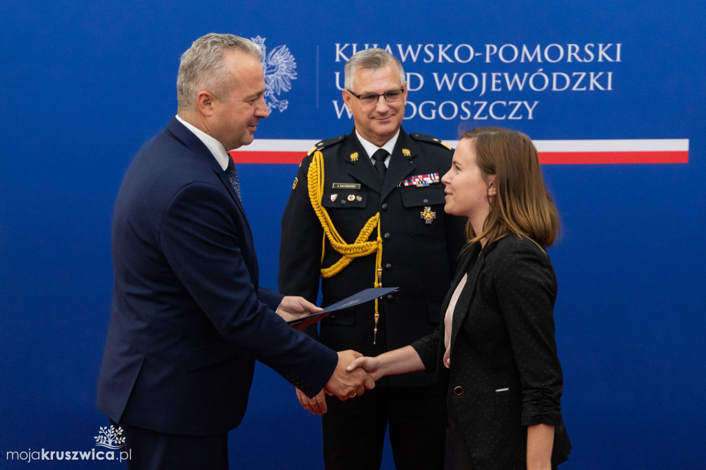 37 pracowników cywilnych PSP odznaczonych! [ZDJĘCIA]