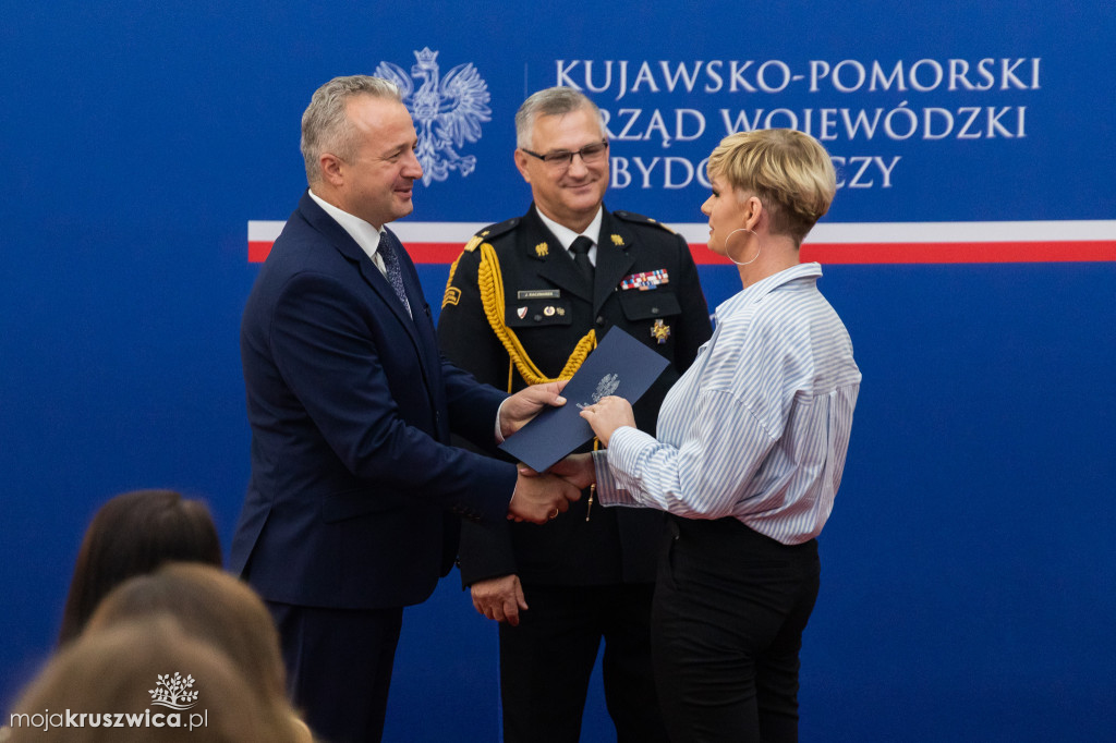 37 pracowników cywilnych PSP odznaczonych! [ZDJĘCIA]
